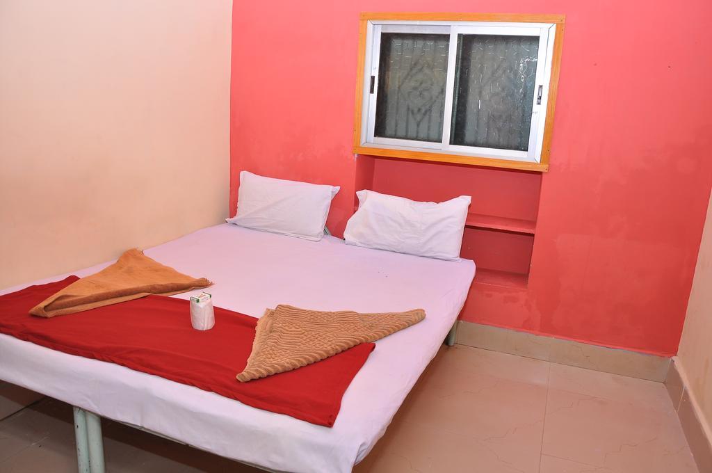 Manju Guest House ฮัมปี ภายนอก รูปภาพ