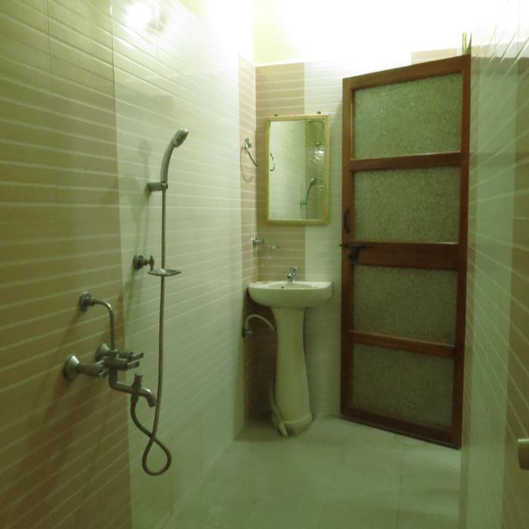 Manju Guest House ฮัมปี ภายนอก รูปภาพ